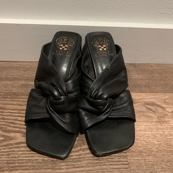 Vince Camuto Black Mule Sandal Bock Heel with Twist Front Size 7 - Picture 2 of 7